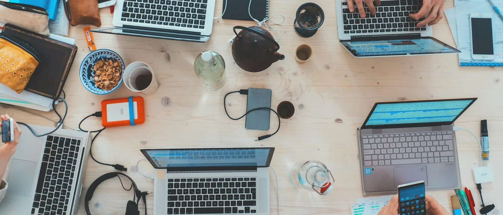 Choosing between a Filipino freelance mobile developer and a development agency